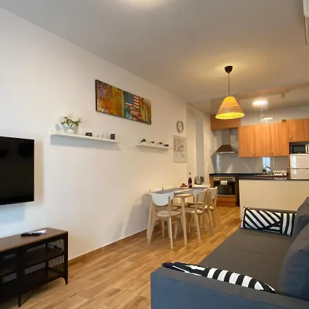 Apartment Sant Lluis Center, 2 Min Walk From The Sea *