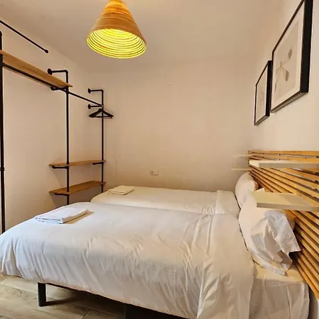 Appartement Sant Lluis Center, 2 Min Walk From The Sea Lloret de Mar